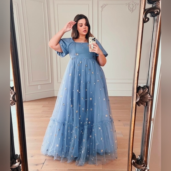 JessaKae Dresses & Skirts - JessaKae Wendy Dress - Sz M